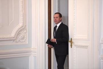 Seçimlerden sonra Medvedev neden başbakanlıktan alınmadı?