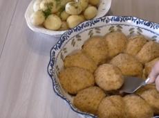 Chicken cutlets in the oven - a tender meat dish
